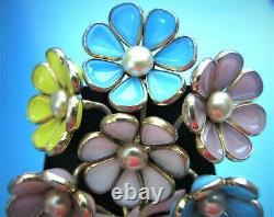 1940 Crown Trifari Alfred Philippe Poured Glass Flower Bouquet Rhodium Fur Clip