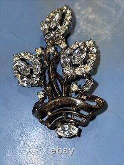 1940's Crown Trifari Alfred Philippe Rhinestone Flower Basket Brooch Pin