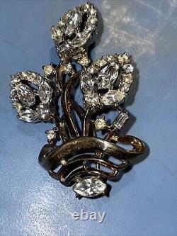 1940's Crown Trifari Alfred Philippe Rhinestone Flower Basket Brooch Pin