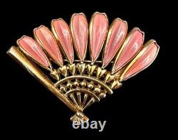1940s Trifari Petalette Pink Poured Glass Gripoix Fan Brooch Alfred Philippe