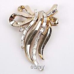 1950 TRIFARI PAT PEND ALFRED PHILIPPE Pin/Pendant Brooch Rhinestone Gold Tone