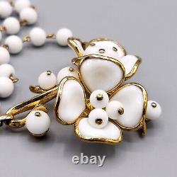 1953 Trifari MAGNOLIA Alfred Philippe Poured White Glass Necklace BOOK AD PIECE