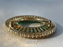 1960s ALFRED PHILIPPE TRIFARI ART BROOCH 1.8EMERALD GREEN RHINESTONES GOLD TONE