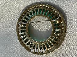 1960s ALFRED PHILIPPE TRIFARI ART BROOCH 1.8EMERALD GREEN RHINESTONES GOLD TONE