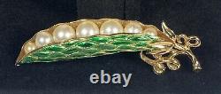 1967 Trifari'Peas in a Pod' Brooch Iconic Crown Trifari Line Rare Green Pod