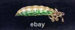 1967 Trifari'Peas in a Pod' Brooch Iconic Crown Trifari Line Rare Green Pod