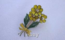 40's Alfred Philippe Trifari 3 Flower Fur Clip Yellow Poured Glass Enamel Leaves