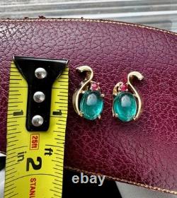 Alfred Philipe Crown Trifari Jelly Belly Cabochon Earrings Pink Green Gold Tone Alfred Philipe Crown Trifari Jelly Belly Cabochon Earrings Pink Green Gold Tone