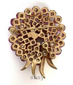 Alfred Philippe CROWN TRIFARI BRIOLETTE GLASS Fuchsia Pink Wreath Pin Brooch VTG