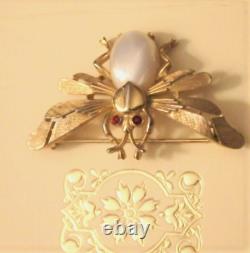 Alfred Philippe Crown TRIFARI 50's Bee Pin Fantasia Pearl Jelly Belly Brooch