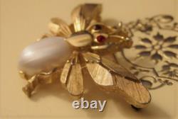 Alfred Philippe Crown TRIFARI 50's Bee Pin Fantasia Pearl Jelly Belly Brooch