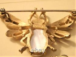 Alfred Philippe Crown TRIFARI 50's Bee Pin Fantasia Pearl Jelly Belly Brooch