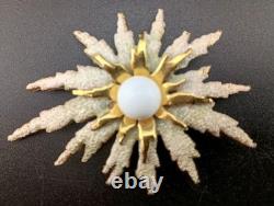 Alfred Philippe Crown Trifari Gold Plated Pearl Starburst Sunburst Pin Brooch