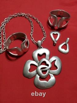 Alfred Philippe Crown Trifari Hidden Hearts Silver Necklace Bracelet Earrings