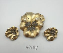 Alfred Philippe Rare Crown Trifari Pansy Rhinestone Brooch Pin Clip Earrings