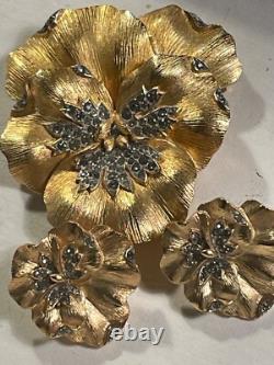 Alfred Philippe Rare Crown Trifari Pansy Rhinestone Brooch Pin Clip Earrings