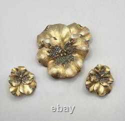 Alfred Philippe Rare Crown Trifari Pansy Rhinestone Brooch Pin Clip Earrings