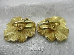 Alfred Philippe Rare Crown Trifari Pansy Rhinestone Brooch Pin Clip Earrings