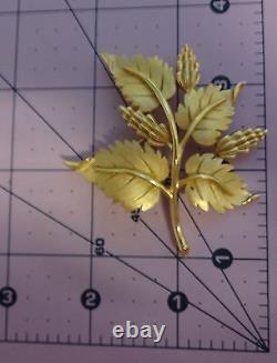 Alfred Philippe Signed Crown Trifari Gold Tone Branch w Flowers Pin Brooch RARE