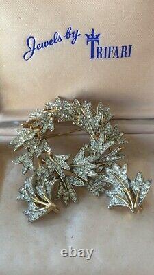 Alfred Philippe Trifari Leaf Wreath Pin Brooch Earring Set Rhinestone BOX