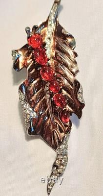 Alfred Philippe Trifari Rare 1942 Caterpillar Ruby Red Sterling Vermeil Fur Clip