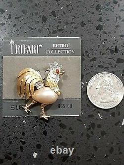 Alfred Philippe for Crown Trifari 1950's Faux Pearl Gold Plated Rooster Brooch