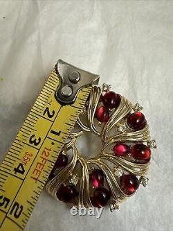 Alfred philippe trifari brooch with red glass cabochon