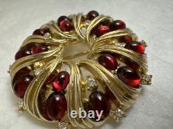 Alfred philippe trifari brooch with red glass cabochon