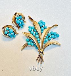 CROWN TRIFARI A. PHILIPPE Gold Tone Turquoise Rhinestone Bouquet Brooch Earrings CROWN TRIFARI A. PHILIPPE Gold Tone Turquoise Rhinestone Bouquet Brooch Earrings