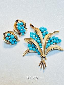 CROWN TRIFARI A. PHILIPPE Gold Tone Turquoise Rhinestone Bouquet Brooch Earrings CROWN TRIFARI A. PHILIPPE Gold Tone Turquoise Rhinestone Bouquet Brooch Earrings