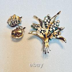 CROWN TRIFARI A. PHILIPPE Gold Tone Turquoise Rhinestone Bouquet Brooch Earrings CROWN TRIFARI A. PHILIPPE Gold Tone Turquoise Rhinestone Bouquet Brooch Earrings