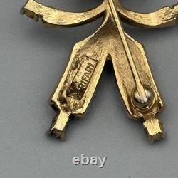 Crown Trifari Alfred Philippe 1940's Hans Katrinka Brooch Person Vermeil