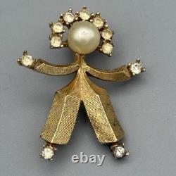 Crown Trifari Alfred Philippe 1940's Hans Katrinka Brooch Person Vermeil