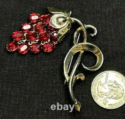 Crown Trifari Alfred Philippe 50's Flower Brooch Dripping Cranberry Rhinestones
