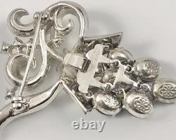 Crown Trifari Alfred Philippe Blue Sapphire Rhinestone Grapes Brooch Pin. #394