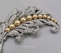 Crown Trifari Alfred Philippe Empress Eugenie Lily of Valley Fur Clip Pin Vtg