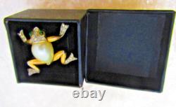Crown Trifari Alfred Philippe Faux Pearl Jelly Belly Frog Brooch 1950 Signed
