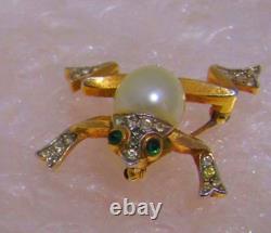 Crown Trifari Alfred Philippe Faux Pearl Jelly Belly Frog Brooch 1950 Signed