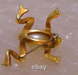 Crown Trifari Alfred Philippe Faux Pearl Jelly Belly Frog Brooch 1950 Signed