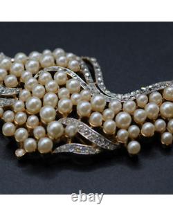 Crown Trifari Alfred Philippe Faux Pearls Rhinestone Brooch