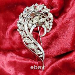 Crown Trifari Alfred Philippe Fur Clip Brooch Clear Rhinestones Silver Tone Vtg