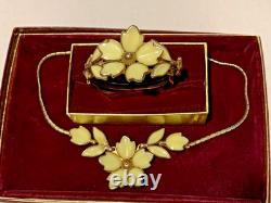 Crown Trifari Alfred Philippe Poured Glass Dogwood Cuff Bracelet And Necklace