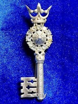 Crown Trifari Alfred Philippe Sterling Silver Figural Crowned Key Brooch