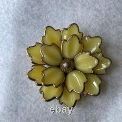 Crown Trifari Alfred Philippe Yellow Poured Glass Flower Brooch Vintage