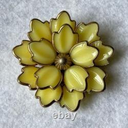 Crown Trifari Alfred Philippe Yellow Poured Glass Flower Brooch Vintage