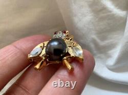 Crown Trifari Alfred Philippe fly Insect grey Jelly Belly Rhinestones pin brooch