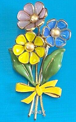 Crown Trifari Alfred Phillippe Poured Glass Gold Plate Enamel Bouquet Fur Clip