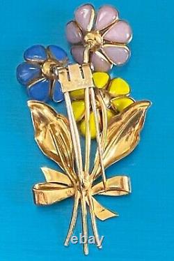 Crown Trifari Alfred Phillippe Poured Glass Gold Plate Enamel Bouquet Fur Clip