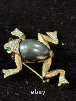 Crown Trifari Jelly Belly Frog Brooch Pin Jeweled Alfred Philippe Cabochon