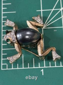 Crown Trifari Jelly Belly Frog Brooch Pin Jeweled Alfred Philippe Cabochon